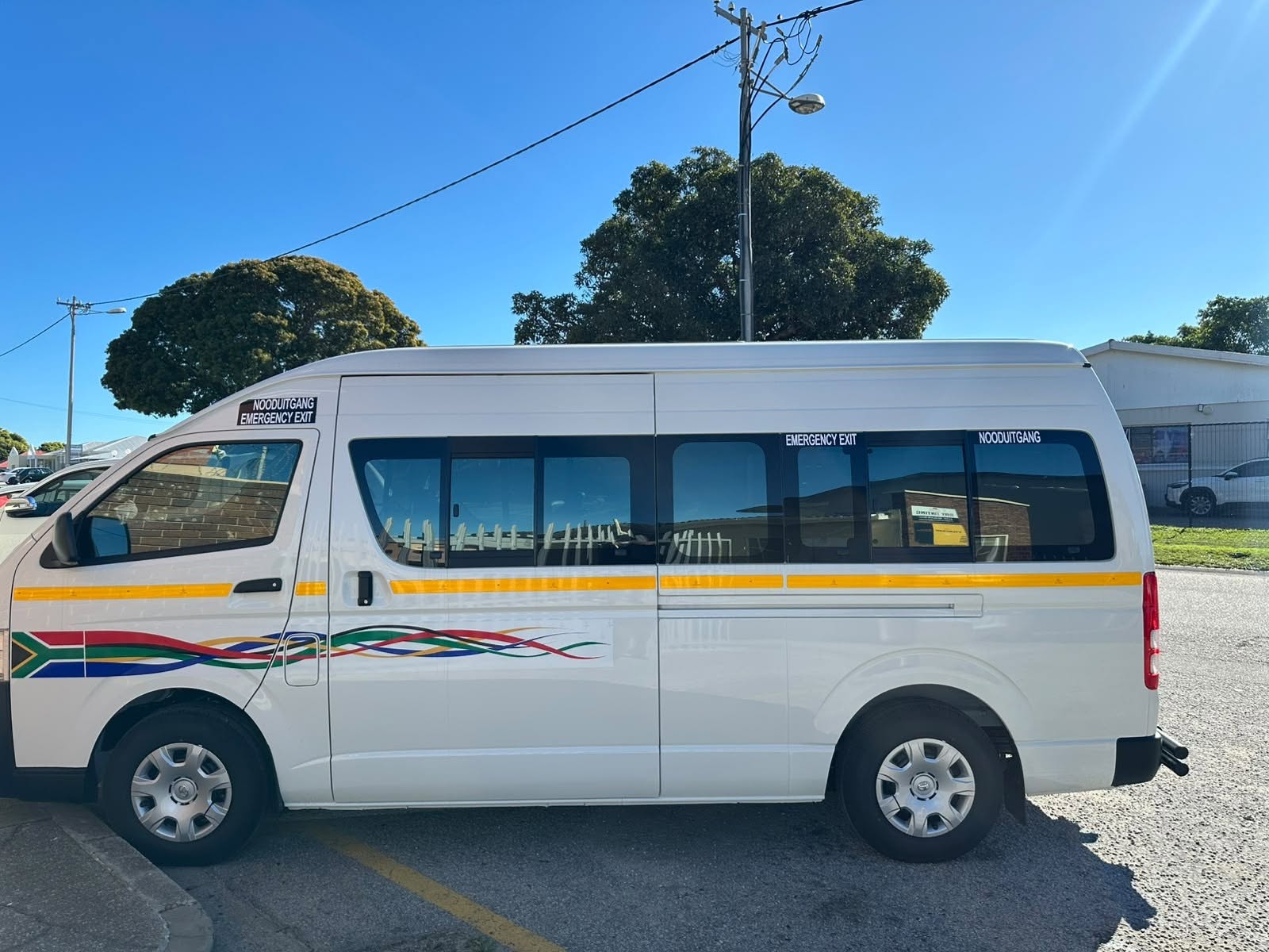 Taxi with Bay Tinting's tint